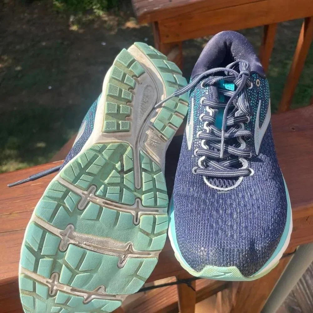 Brooks  Ghost 11 Women's 11 Blue Turquoise white Running Shoes